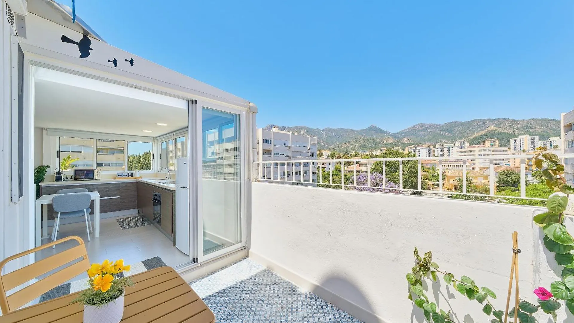 Hola Marbella Cozy Penthouse Old Town & Beach 0*,  Spain